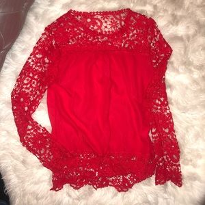 RED LACE DETAIL LONG SLEEVE NWT S/M